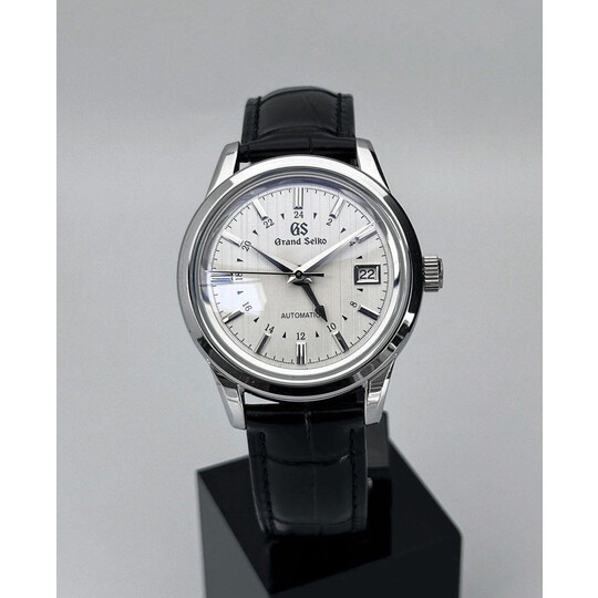 Custom Grand Seiko Mod • GS SBGJ271 “Yuki Gesho” (Snow Covered Scenery) GMT • 39mm